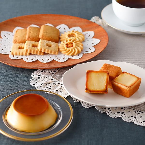 アイライナー Resplend EYE PUDDING+ & FACE PUDDING うるおい美容液ファンデーション「アイプリン」 | レスプロンド