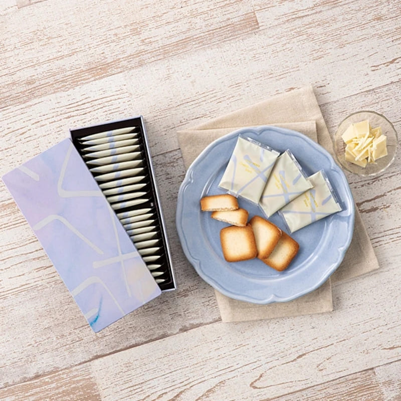 Get Yoku Moku Double Chocolat Blanc 22 pieces Delivered | Weee