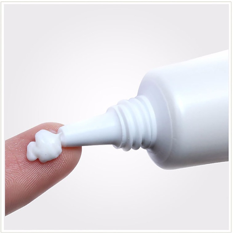 商品详情 - 【日本直邮】小林制药 VC深层滋润保湿精华面霜淡化黑色素去雀斑黑斑晒斑淡去斑膏30g - image4