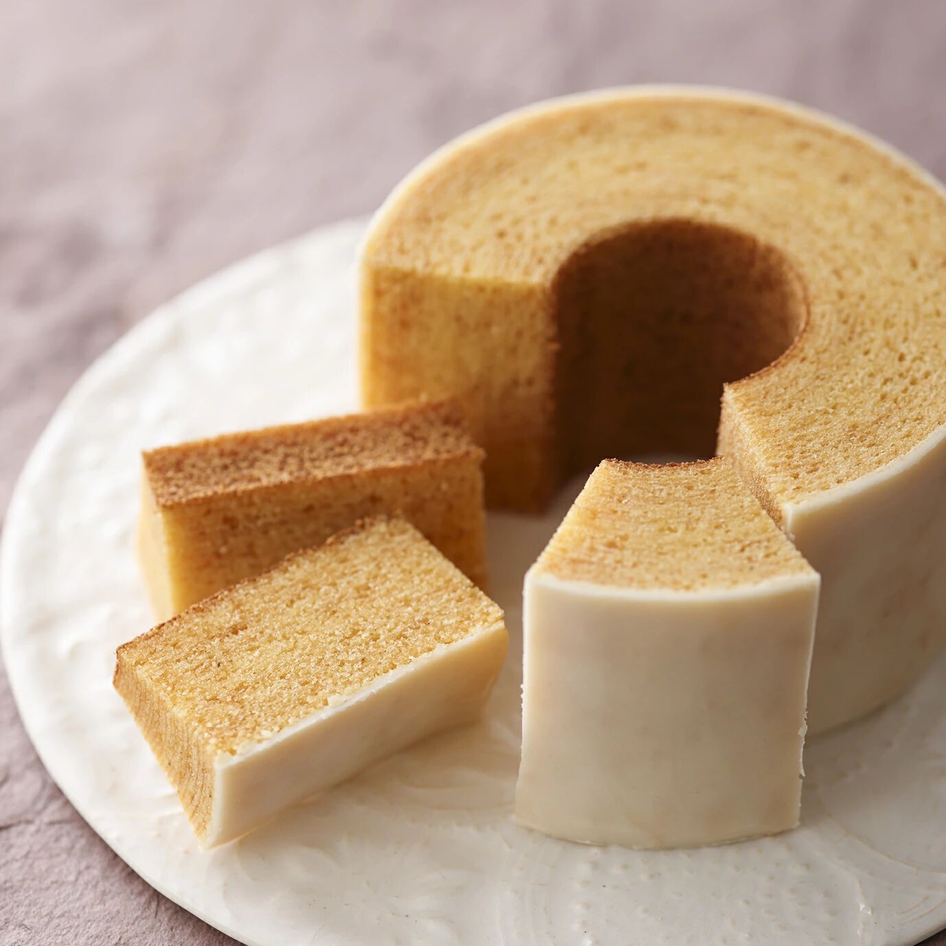 日本直送」キハチ・バームクーヘン 1個箱入り - Weee!