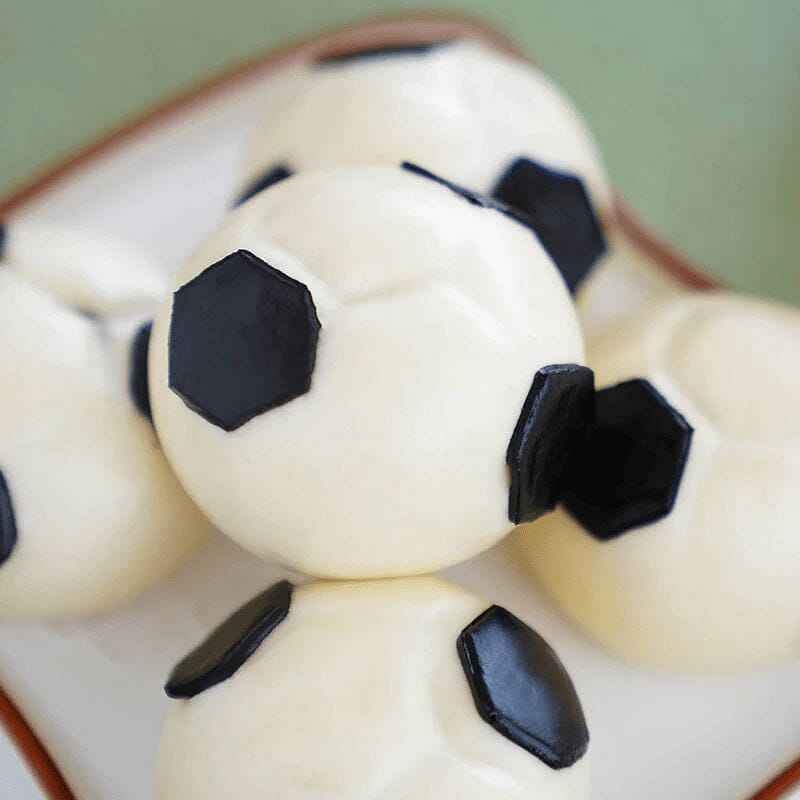 Soccer Bao (with Hazelnut Chocolate Filling) 10.58 oz