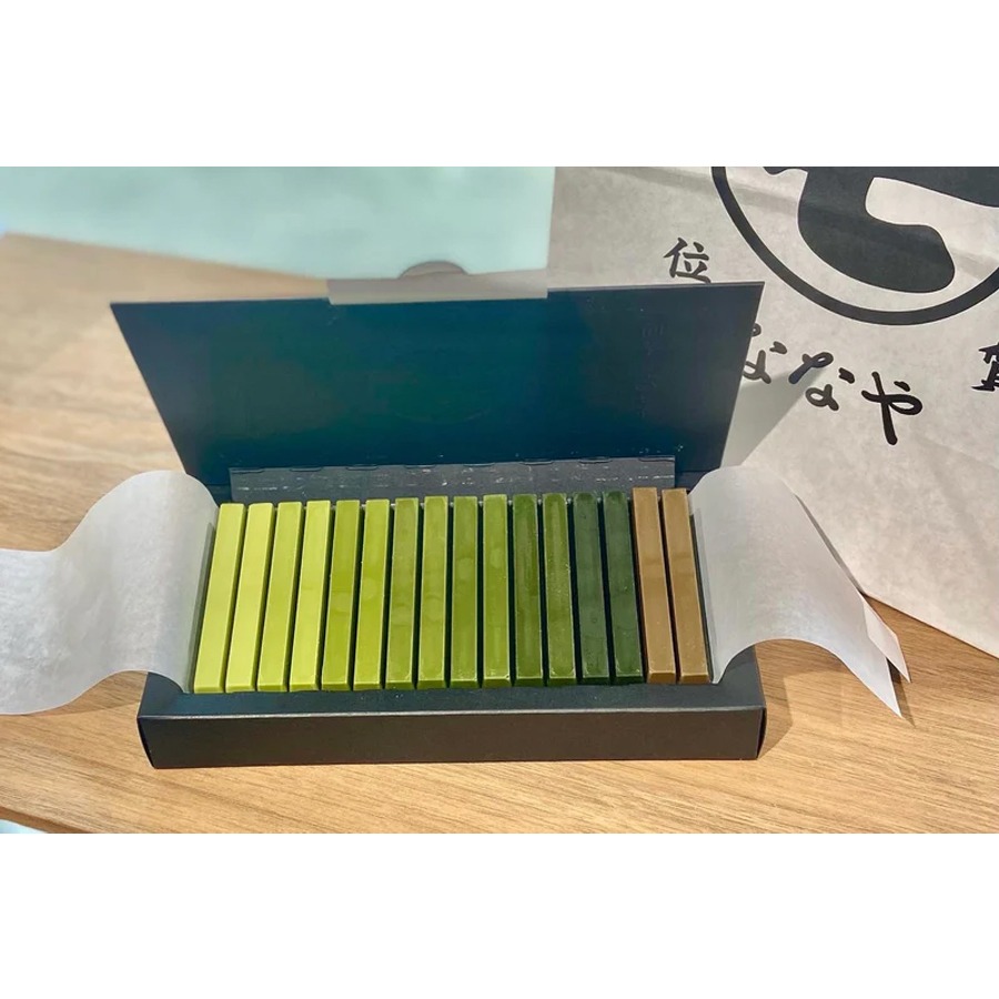 Premium MATCHA 7 8種各2本入りスティック 1 box - Weee!
