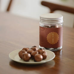 2 cans of dried tangerine peel and hawthorn balls 270 g