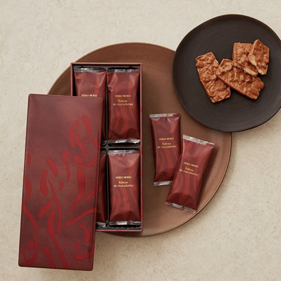 weee_bakery_Yoku Moku Macadamia Nuts and Milk Chocolate 16 pcs 1 box