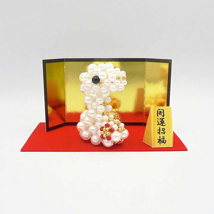 今年の縁起物。蛇の脱皮殻(Mix詰め合わせ)クラフト用 楽天市場】蛇 の 抜け殻の通販