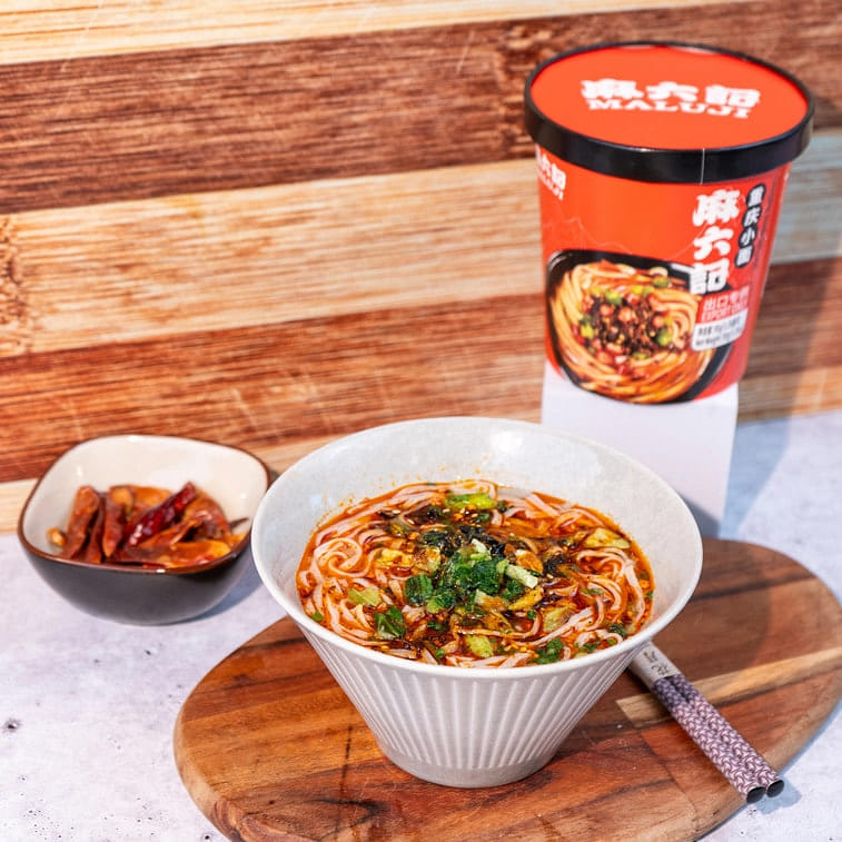 Maliuji Chongqing Xiaomian Spicy Export - 65g x 5 5 box