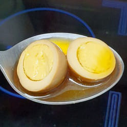 Chili peppers Quail eggs braised 1 kg, 1 piece 1000 g