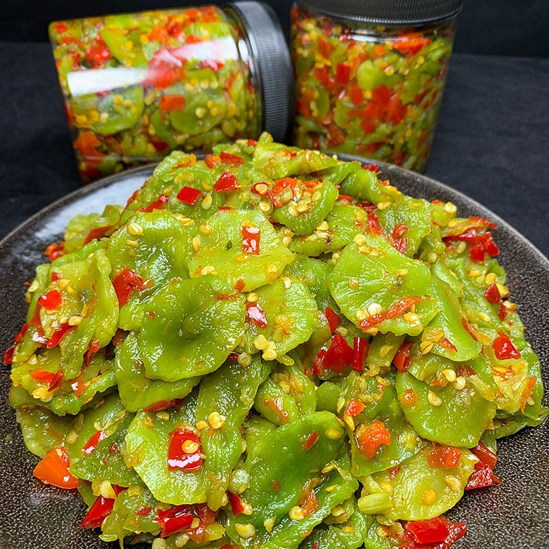香辣萵筍片萵筍乾清脆嘎嘣脆爽口菜即食醬菜脆嫩萵筍辣椒醬拌麪菜 250 克