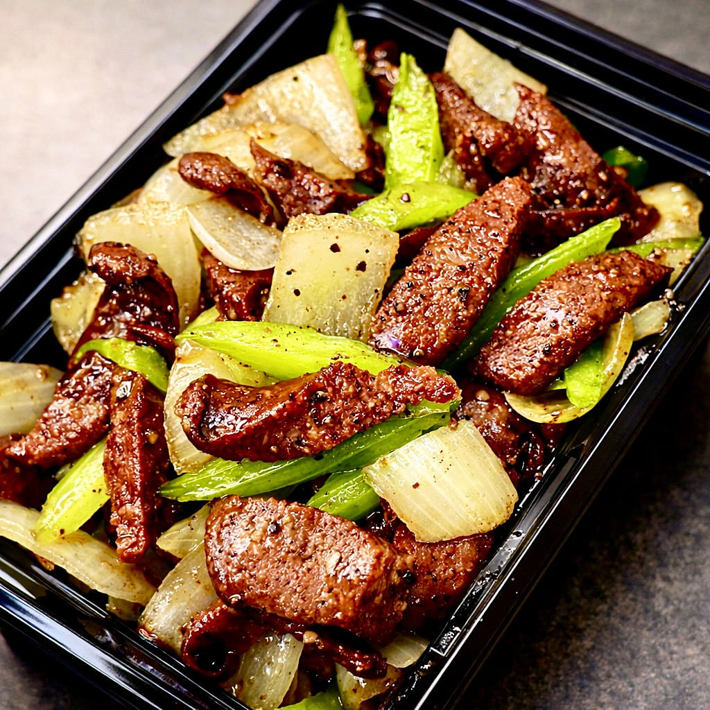 Beef Sausage W/Celery(mil spicy) 1 each