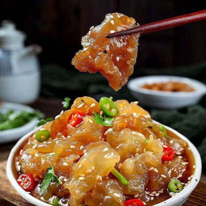 Jellyfish strips can be served cold. 250 g