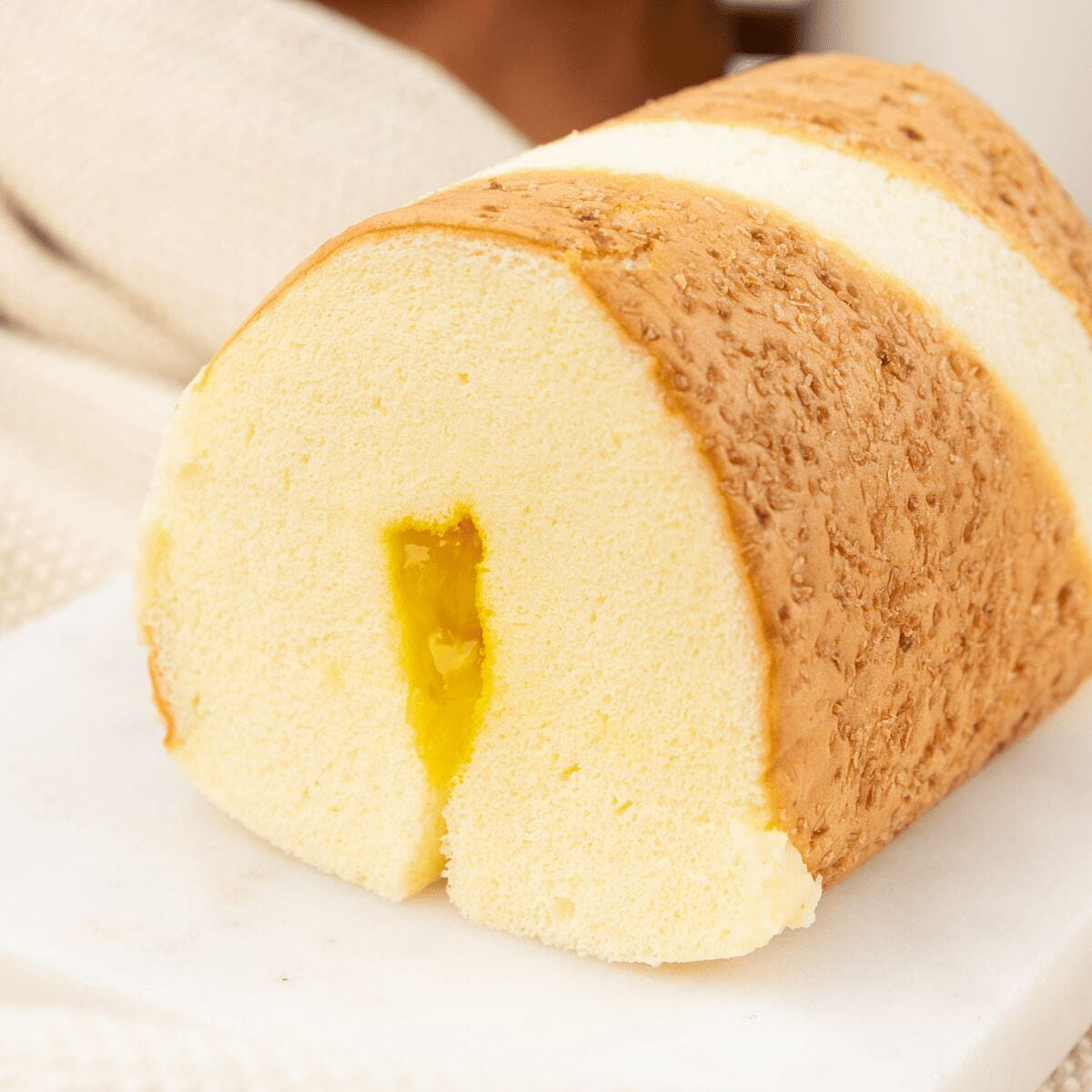 Mini Pineapple Swiss Roll 1 each