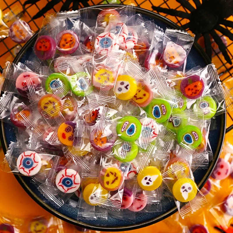 Quanwang Halloween photo candy 250g, about 70 pieces 250 กรัม