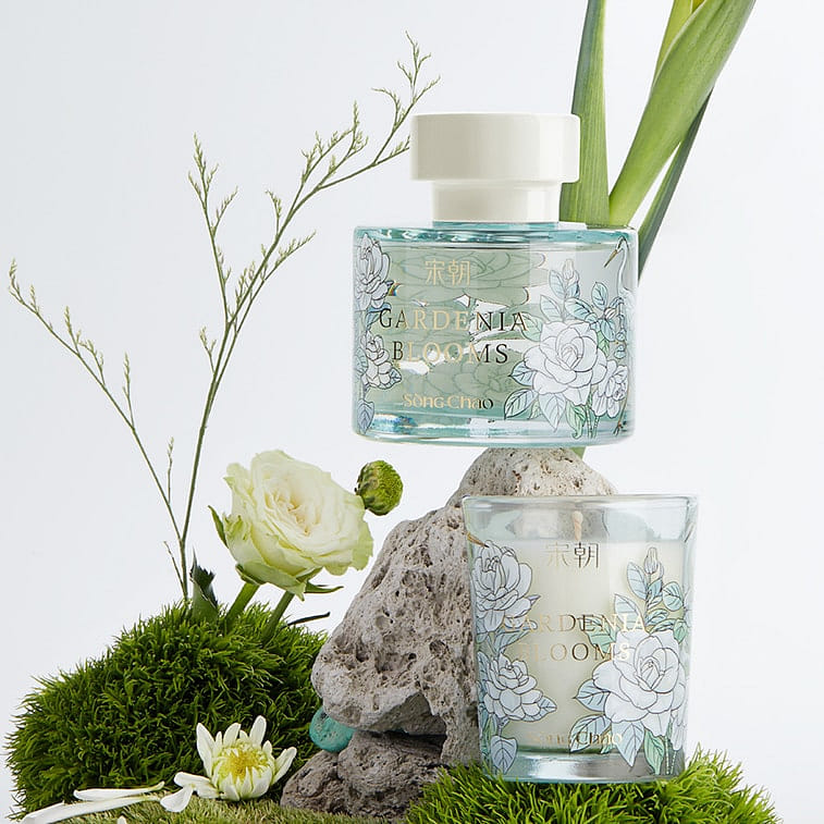 Flower Realm Series Flameless Aromatherapy Gardenia Blossom 1 케이스
