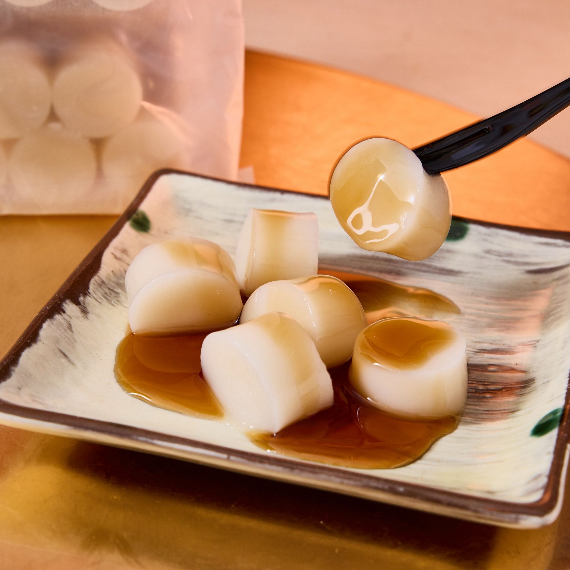 Mitarashi Shiratama Mochi (2 servings) 194 g - Weee!