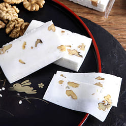 Walnut Cloud Cake 360g*1 box 360 g