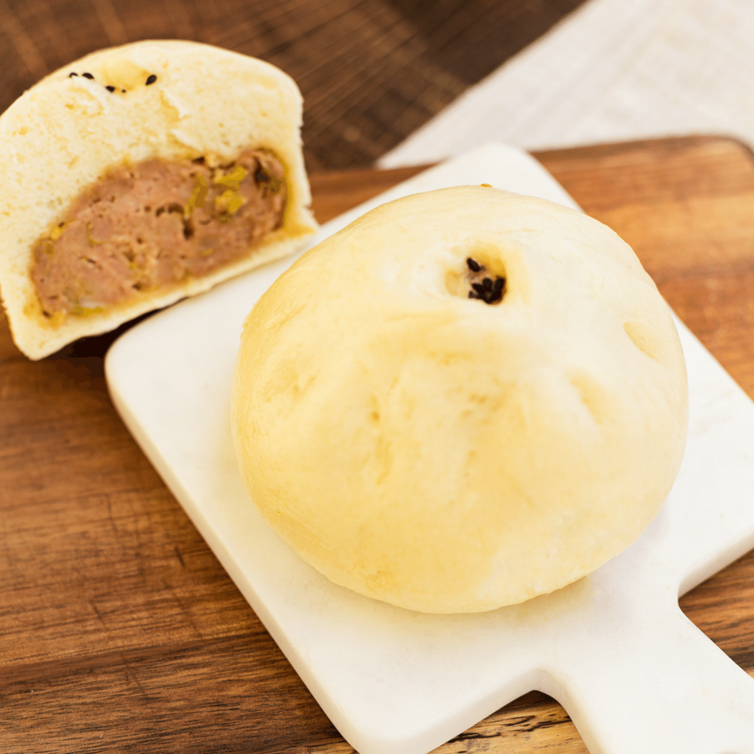 【非冰凍】鹹蛋黃菜肉包 4個1袋 1 份