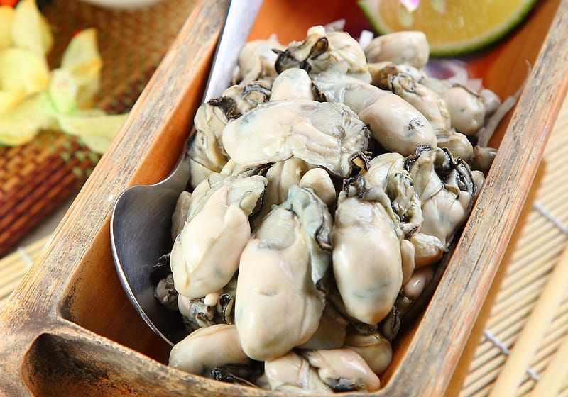 Shucked Oysters, Frozen 8 oz