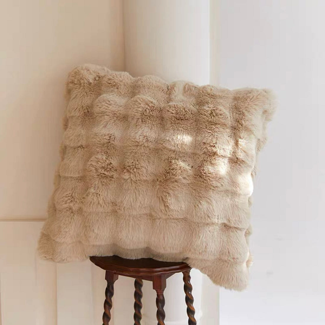 LULLABUY Tuscan Imitation Fur Throw Pillow Caramel 50x50cm 2000 グラム
