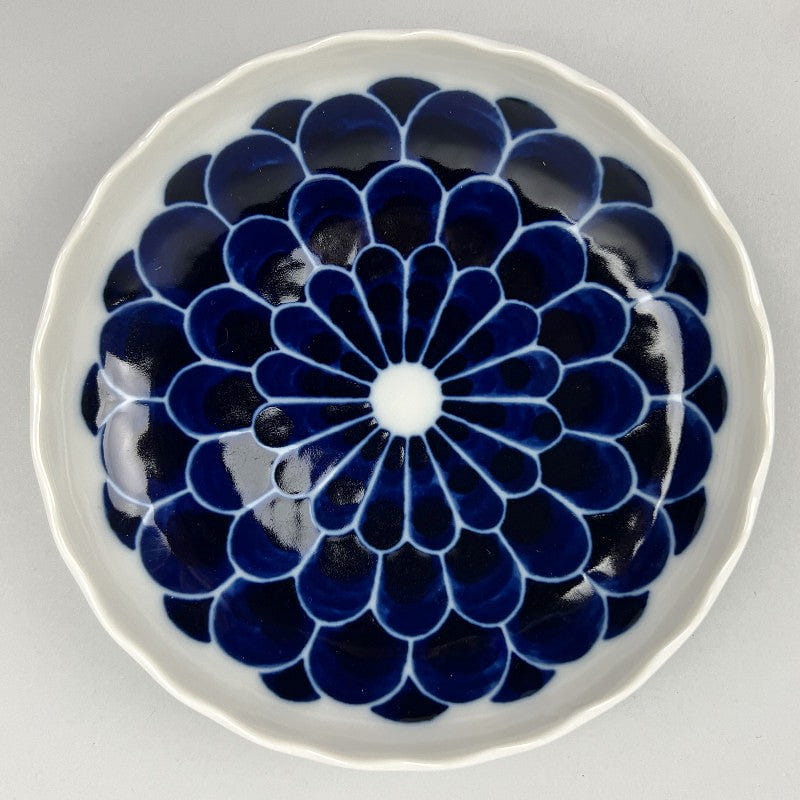 Made-in-Japan Marugiku Blue & White Appetizer Plates 6.6" dia. 1 ส่วน