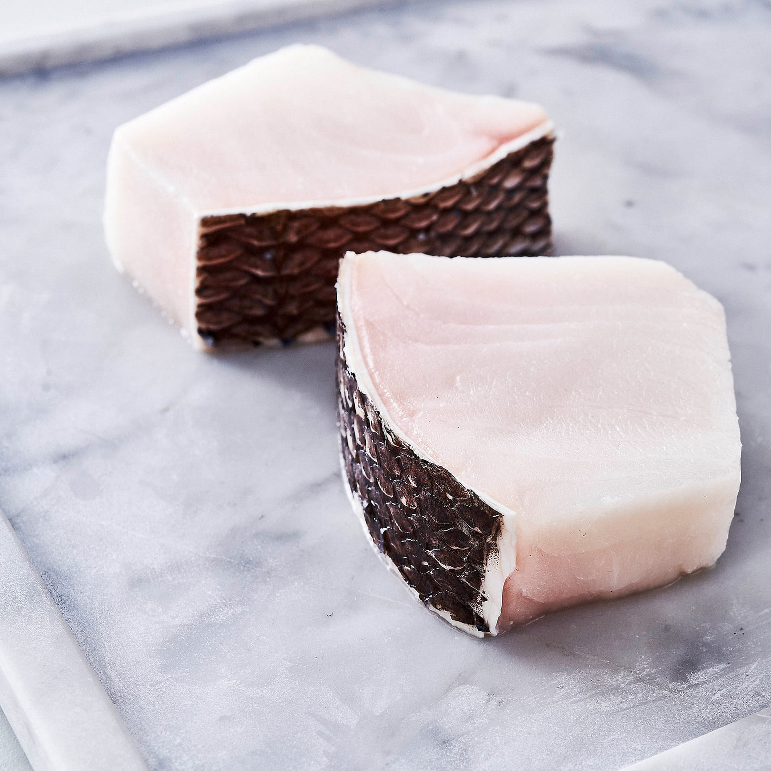 Frozen Wild Caught Chilean Sea Bass 4-5 oz portion 4 온스