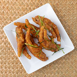 Grilled Chicken Feet (Thai Sauce) 1 each