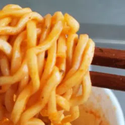 Samyang Buldak Ramen Cheese Hot Chicken Flavor 6 Bowl 420 g