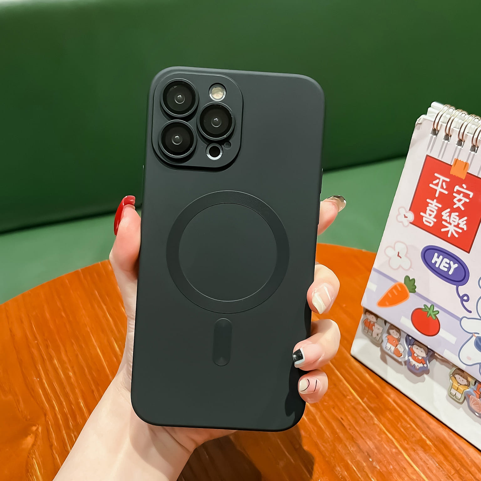 iPhone 16 plus 电镀磁吸手机壳 黑色 1 个