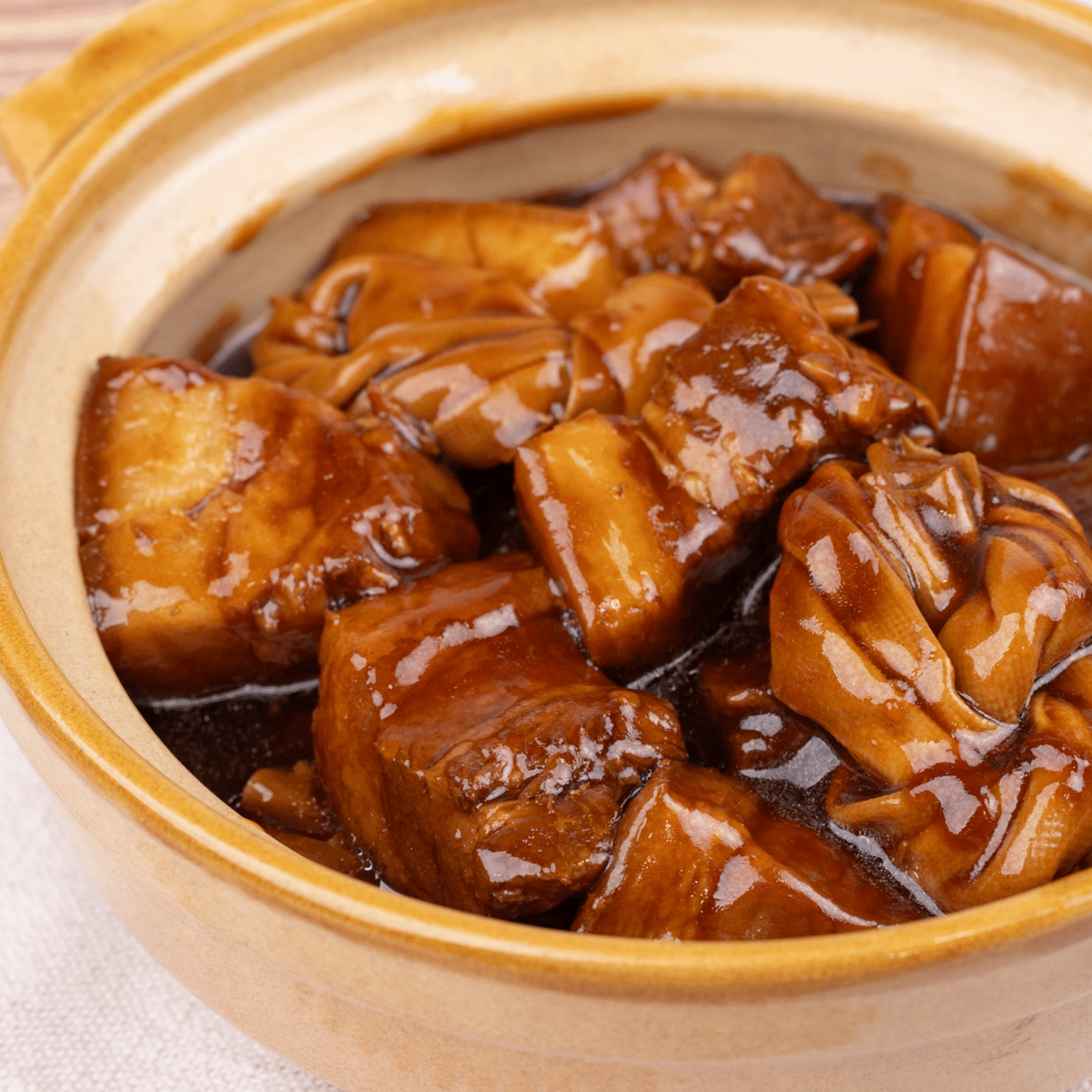 Braised pork and Tofu in brown sauce 1 phần
