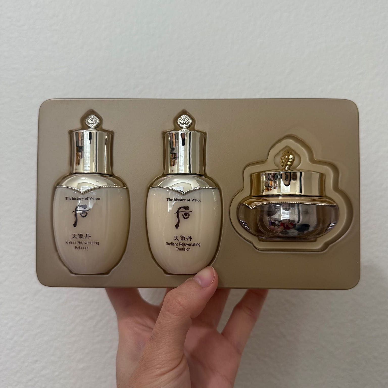The Whoo Cheongidan Rejuvenating Mini Set 1 box