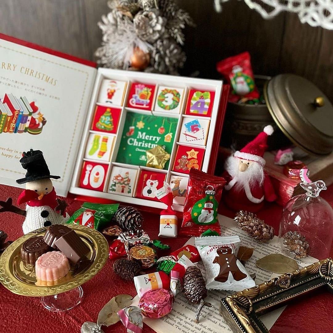 Japan Delivery Morozoff Christmas chocolate Christmas Book 25 pieces 1 box