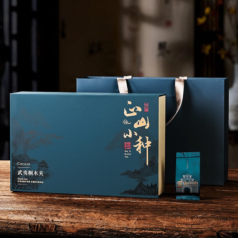 New Tea Zhengshan Race Gift Boxed Black Tea 250g Luzhou-flavor Super Tongmuguan 250 グラム