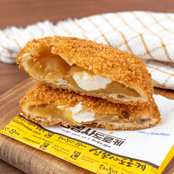 Korean korokke (Sweet Potato & Cream Cheese) 1 each