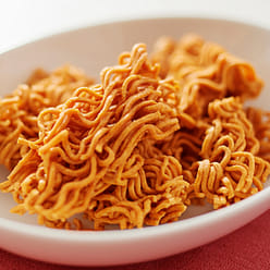 MUJI Korean Style Kimchi Mini Crispy Noodles 30 g