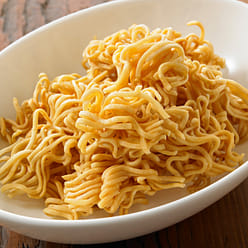 MUJI Chicken Broth Flavor Mini Crispy Noodles 30 g