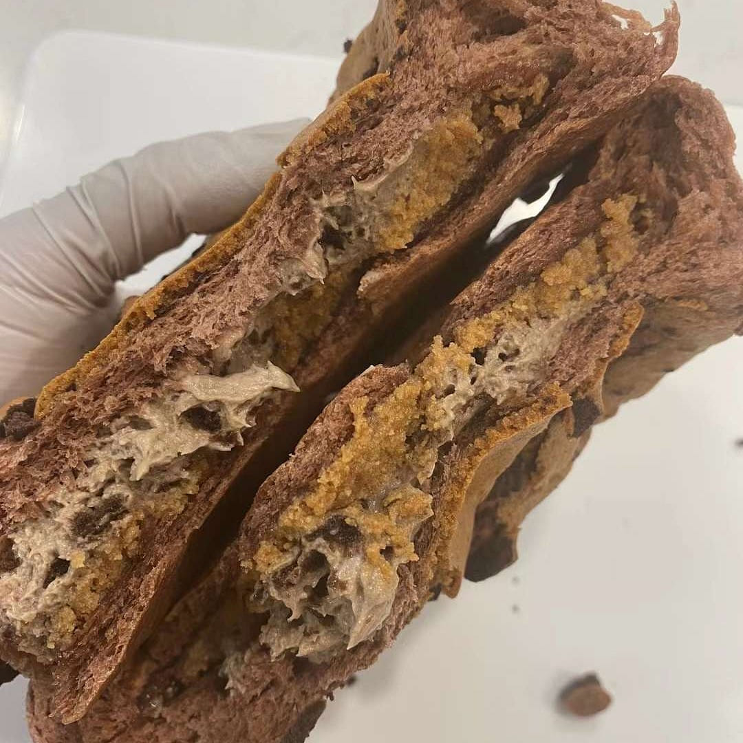 Coffee Oreo Cheese Bread 280 그램