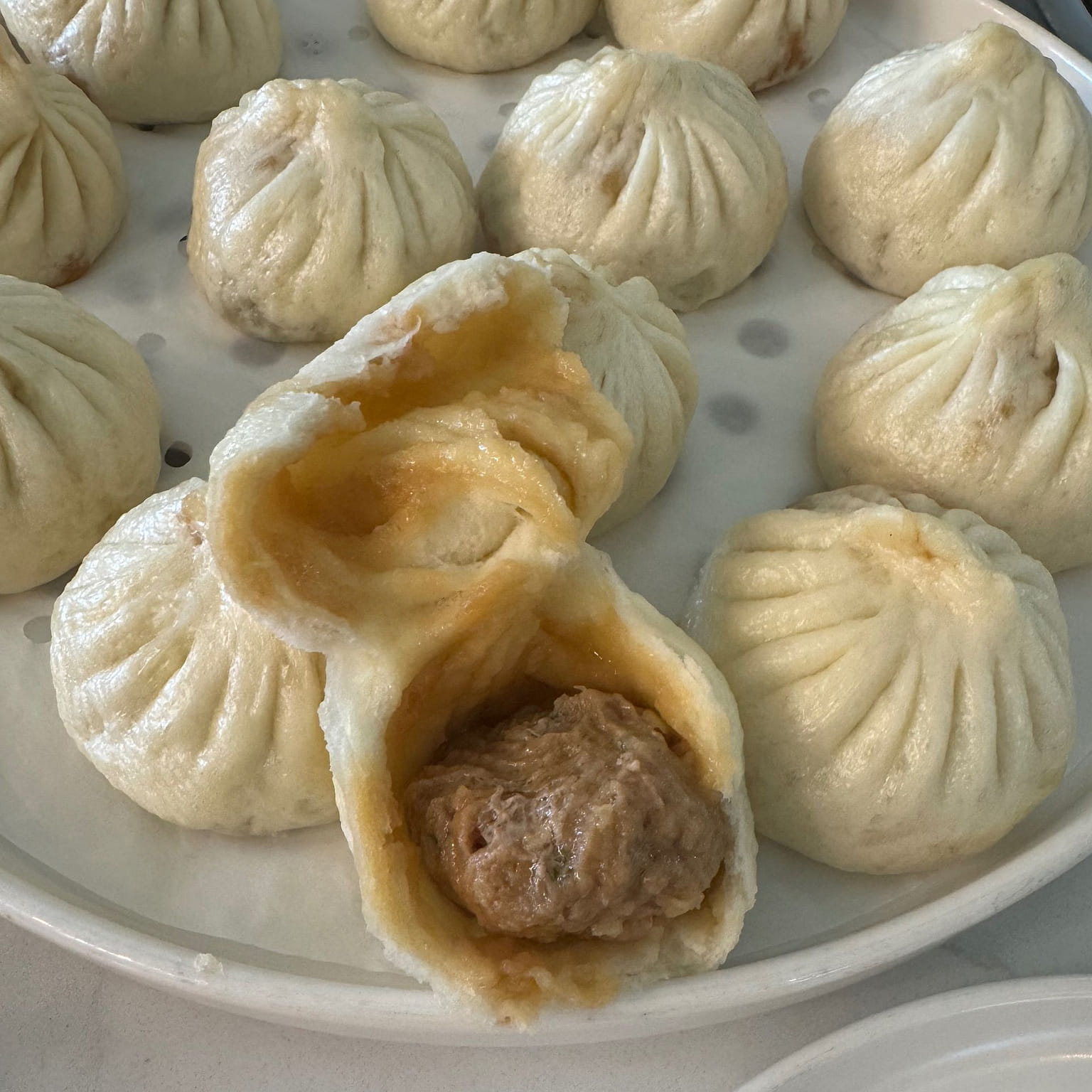 白菜黑豚包 6pc 1 份