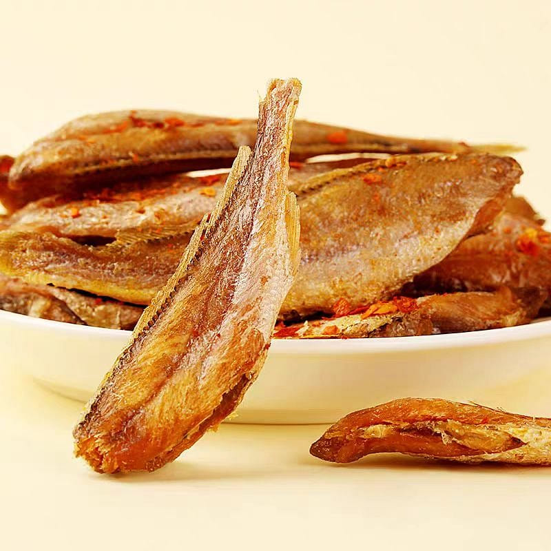 50g yellow croaker * 1 bag of casual snacks 50 g