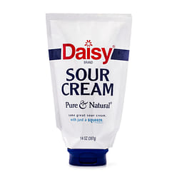 Daisy Squeeze Sour Cream 14 oz