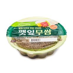 Pulmuone Sliced Pickled Radish with Perilla Leaves 300 g