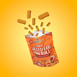 SPICY SALTED EGG - SAVOURY MINI ROLL SNACK 1 each