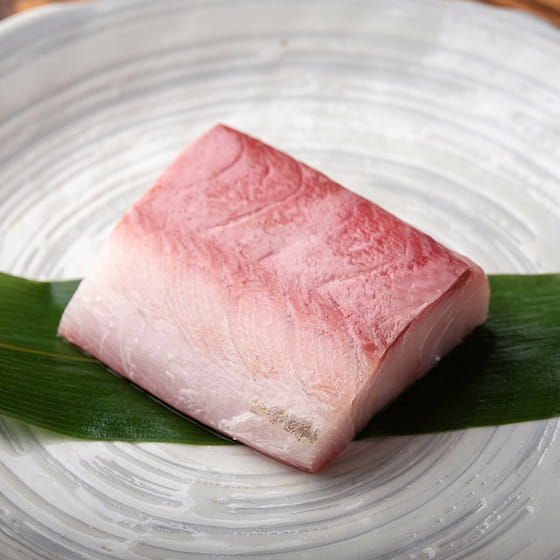 weee_frozen_냉동 일본 방어 하마치 등살 (사시미용) 1.2 파운드