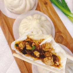 Hand-Made Minced Pork & Tofu Bao (Mild Spicy) 6 count