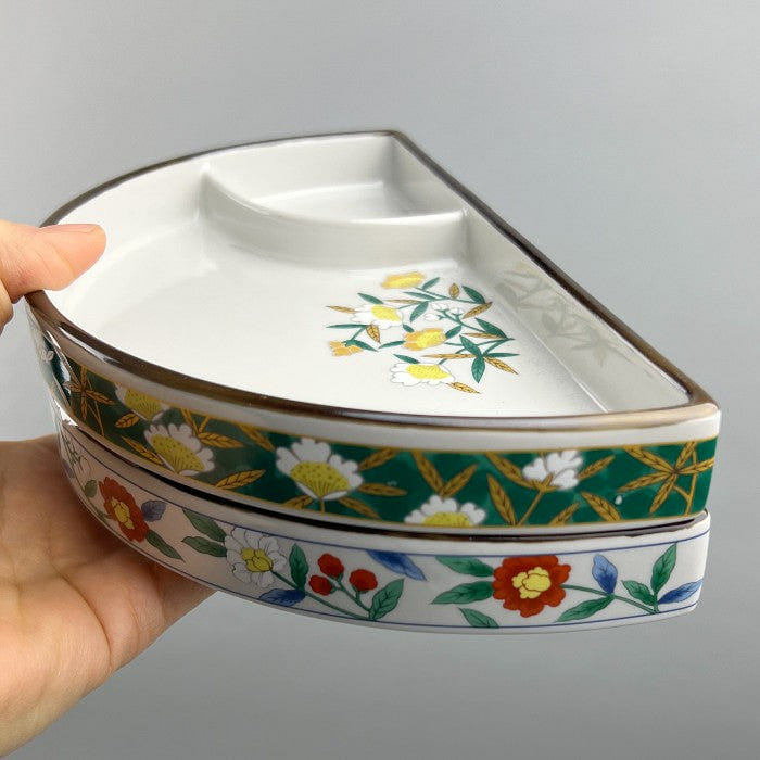Made-in-Japan Obi Half Round Plate, 9.25" x 5", Green Band with White Flowers 1 개