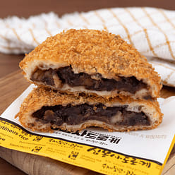 Korean korokke (Red Bean & Walnut) 1 each