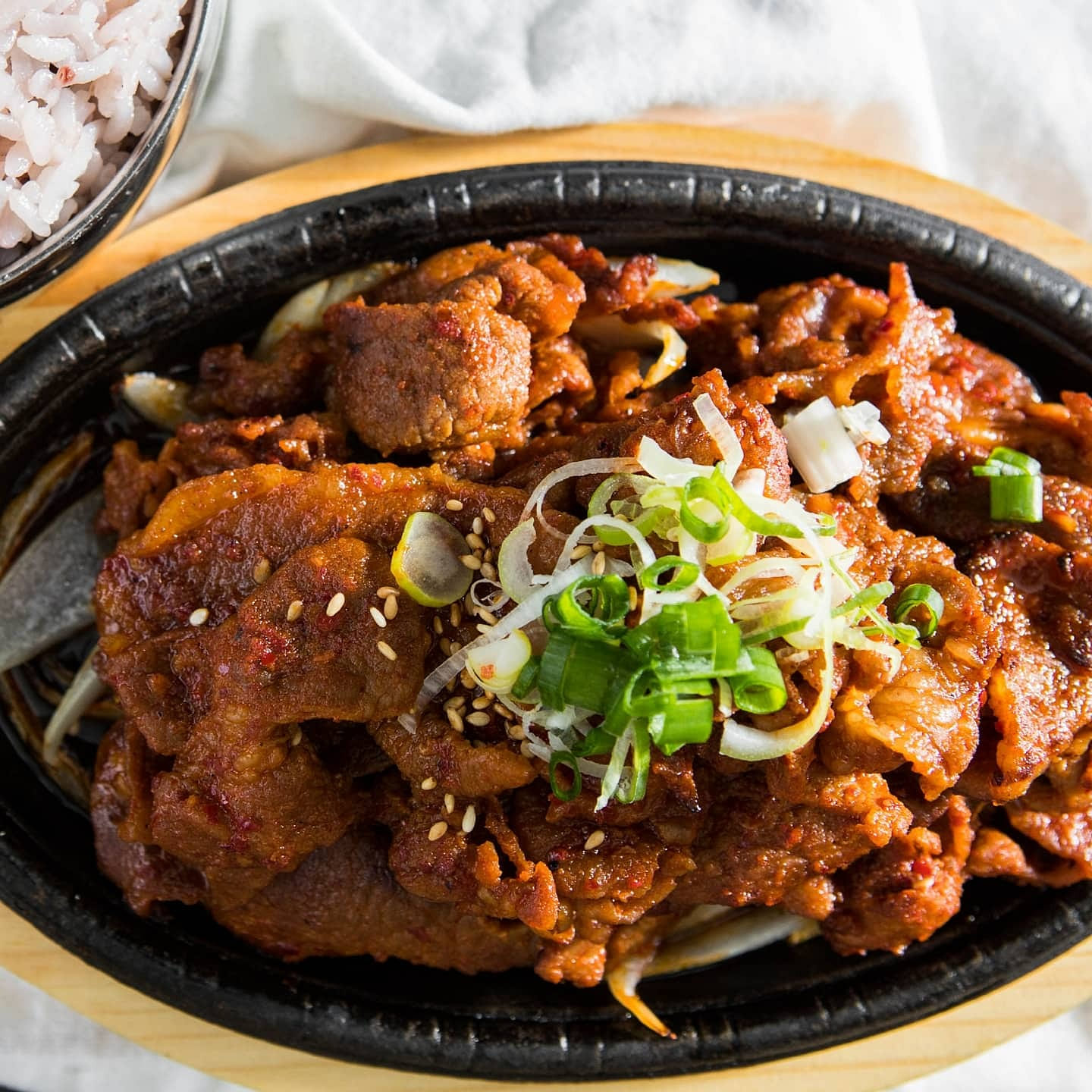 Spicy Pork Stir-Fry in Gochujang Sauce 14 oz