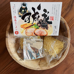 日本直邮人份 德岛 白系 可成家 豚骨酱油味 1 份