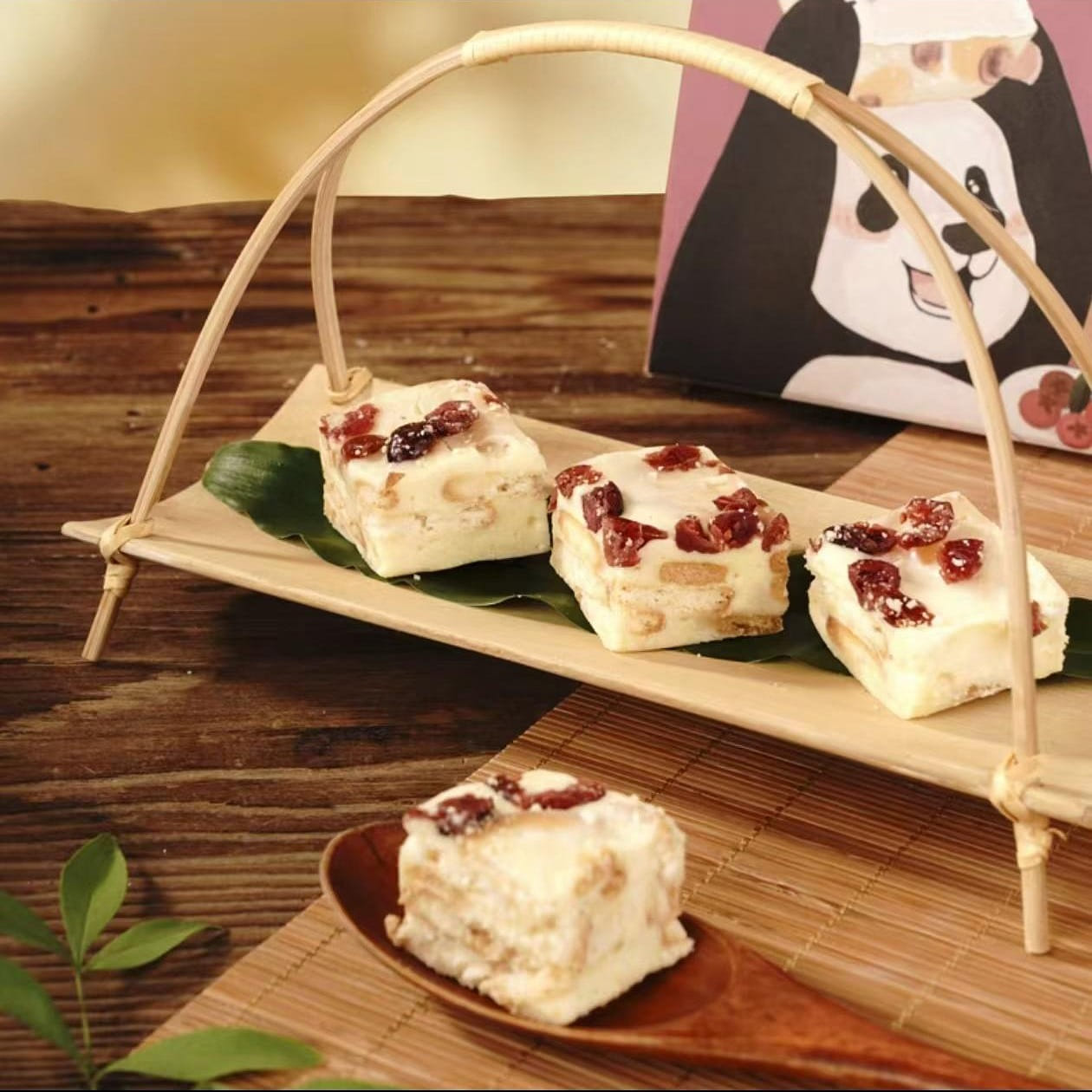 Song You Fu Strawberry flavor Snow Cake 130g*1 box 130 กรัม