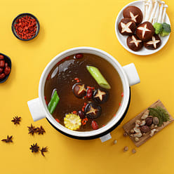 Mingyang fresh mushroom soup hotpot bottom material broth is delicious and not s 200 g