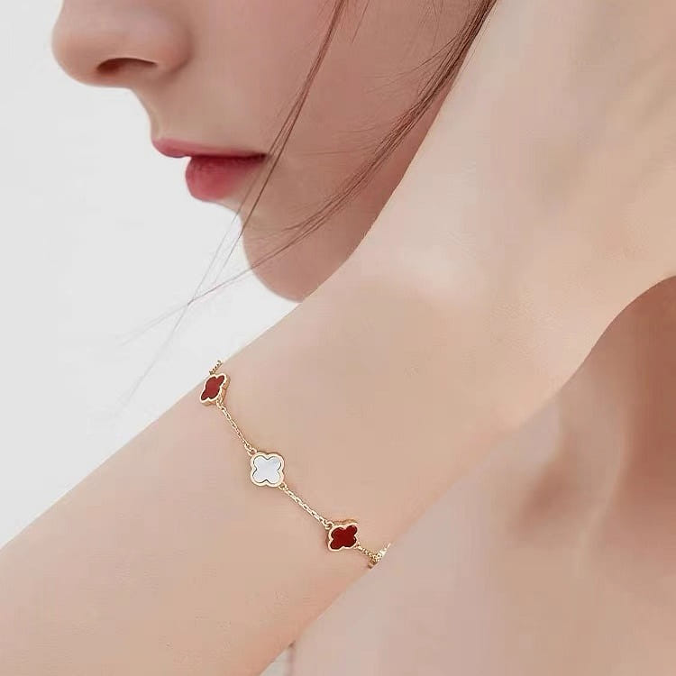 [MCK] Four Leaf Clover Bracelet, Silver Jewelry, Red Agate Jewelry, Luxury Niche 1 อัน