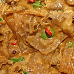 麻酱流汁肥牛宽粉 1 份